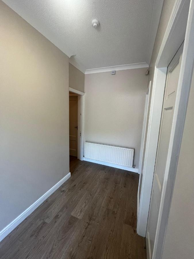 Yeats Lodge Self Catering Apartment And Bar Galway Esterno foto