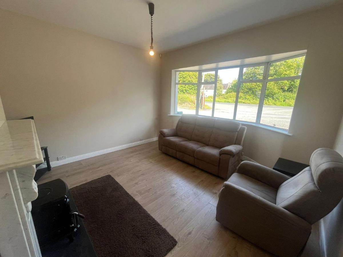 Yeats Lodge Self Catering Apartment And Bar Galway Esterno foto