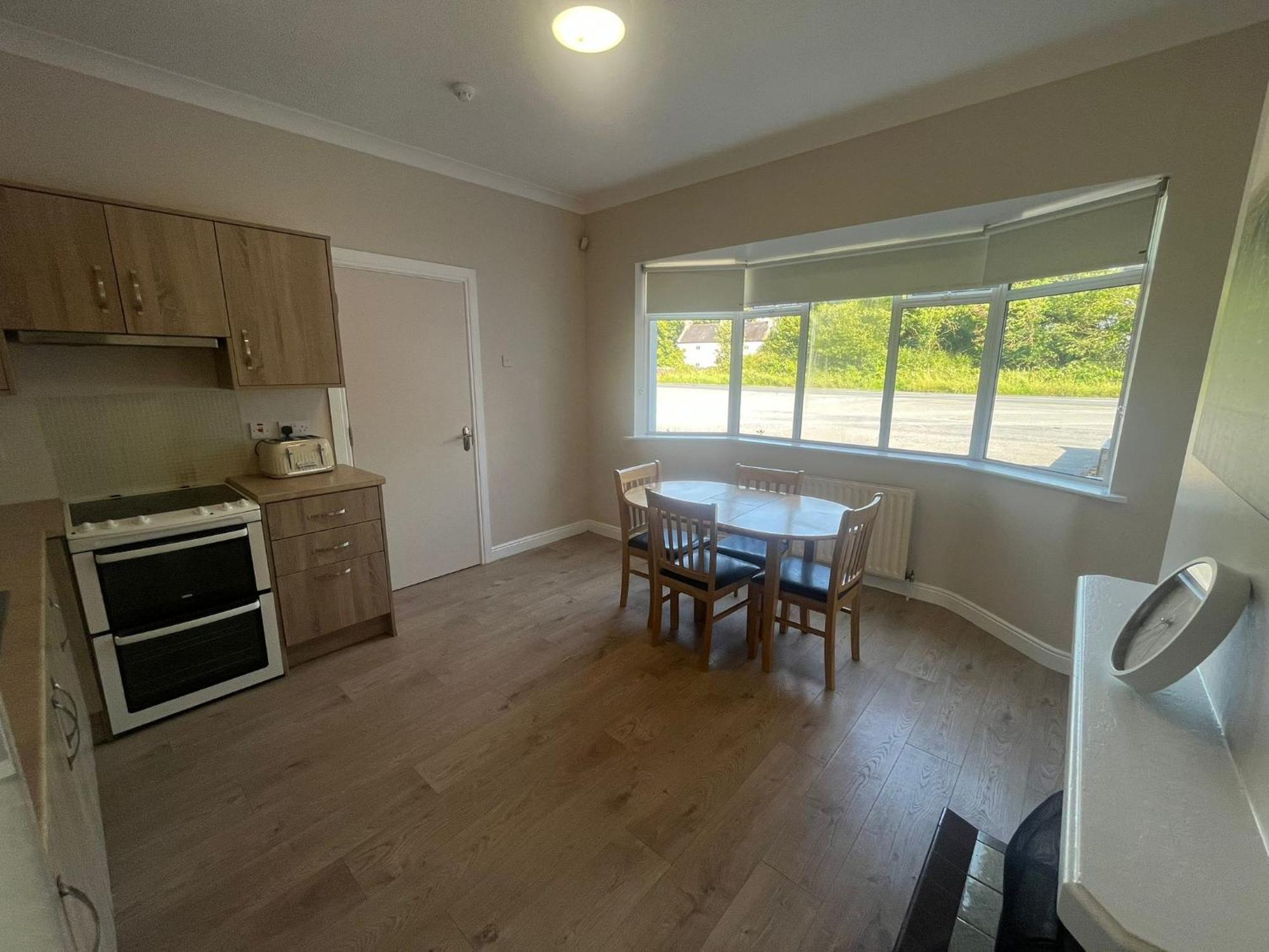 Yeats Lodge Self Catering Apartment And Bar Galway Esterno foto
